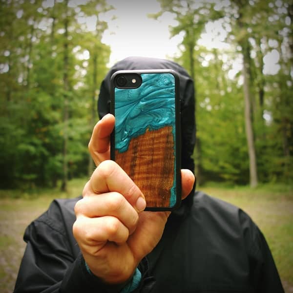 Drewniane etui na telefon Blue Splash - obrazek 5