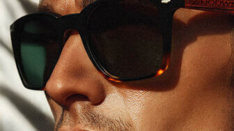Okulary przeciwsłoneczne dla niego